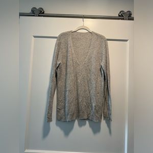 Gray V-neck Cashmere Sweater